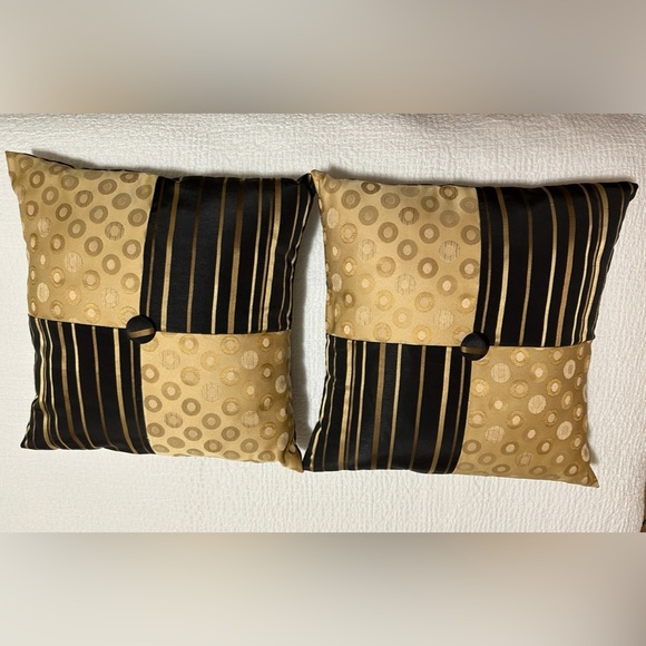 Accent pillows - Gold, Black with some bronze 18”x18”. $75 includes 2 pillows - Picture 2 of 4